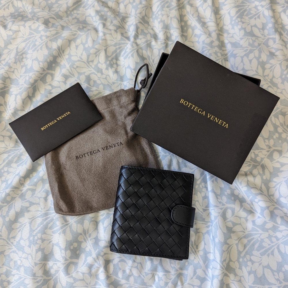 Bottega Veneta Nappa Intrecciato Black Bifold Wallet with Coin Purse